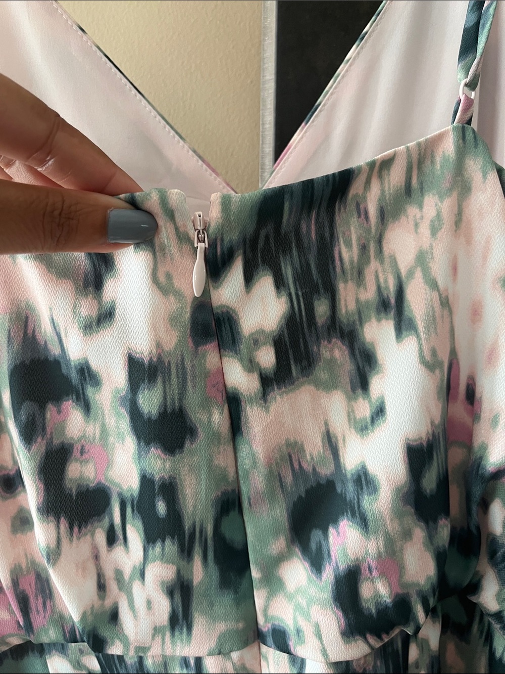 Chelsea28 FAUX WRAP DRESS - Picture 8 of 11